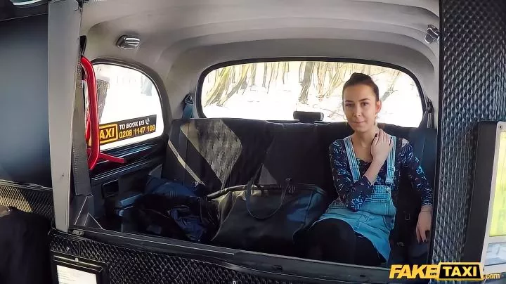 A Beautiful Naked Girl In A Car Fucks With A Man Only In A Pussy 