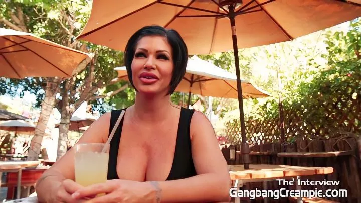 A Beautiful Woman With Huge Tits Sucks And Jerks Off A Man To Get Cum In Her Mouth 